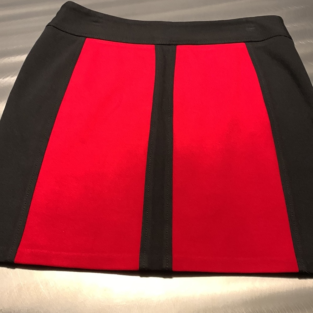 Cache Red & Black Colorblock Ponte Skirt Size 10 - image 4